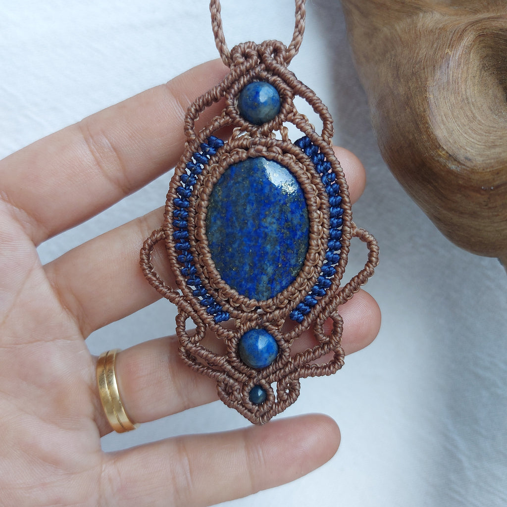 Colgante Khepri con Lapislazuli