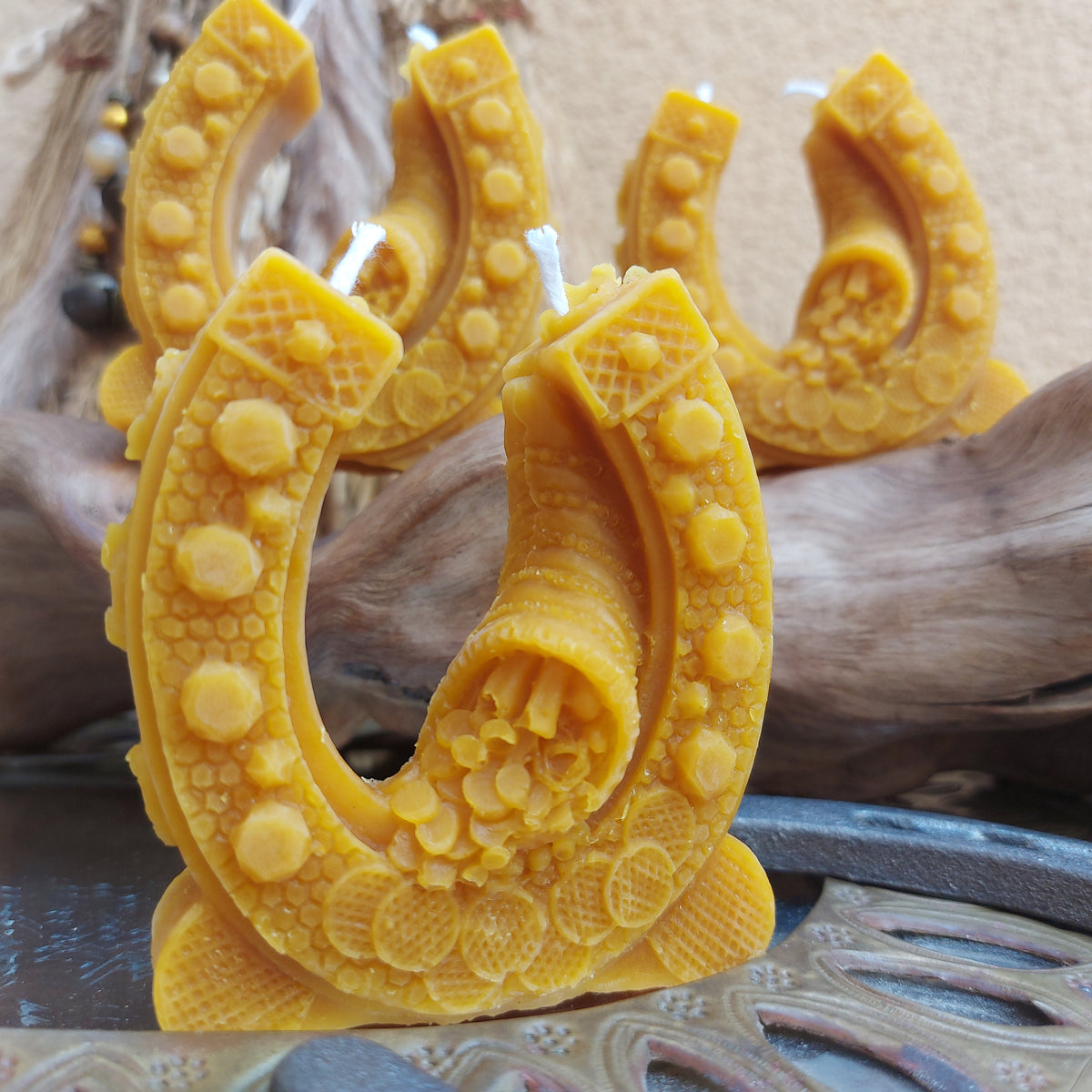 🧲 Herradura en Cera de Abeja