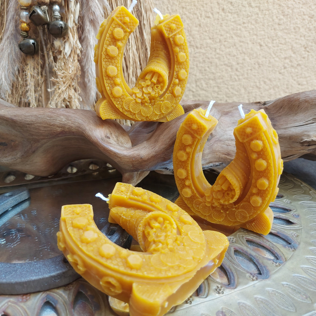 🧲 Herradura en Cera de Abeja